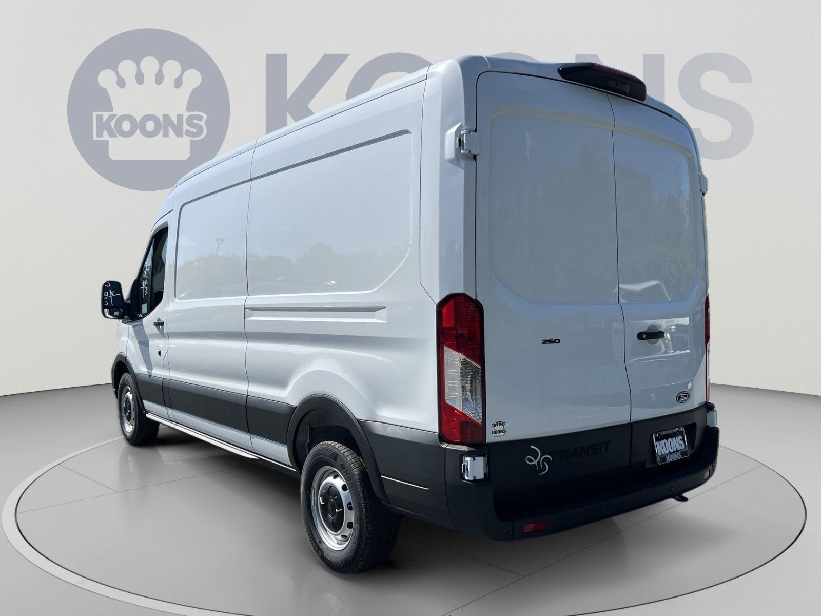 New 2027 Ford Transit 250 148 Medium Roof w/ Load Area Protection Package RWD image 4