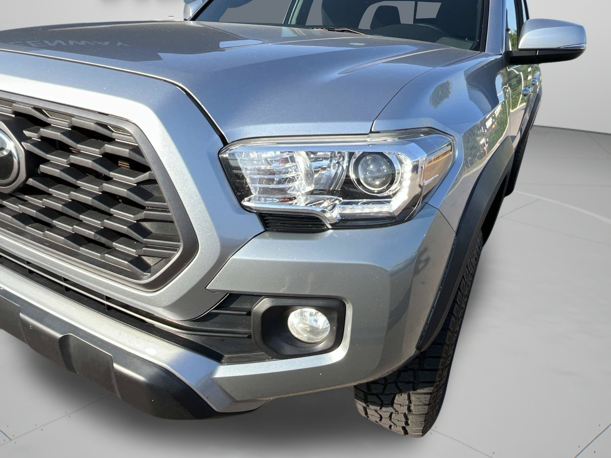 Used 2022 Toyota Tacoma TRD Off-Road AWD/4WD image 36