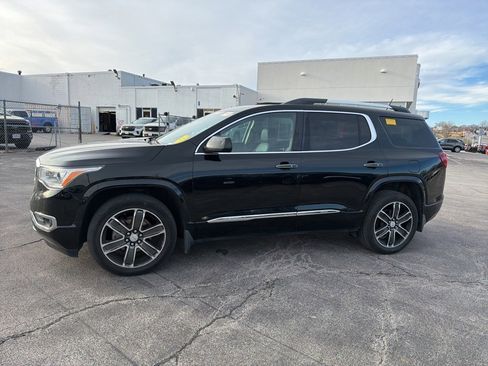 Used 2017 GMC Acadia Denali w/ Technology Package image 11