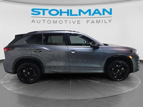 Used 2025 Volkswagen Tiguan SE R-Line AWD/4WD image 7