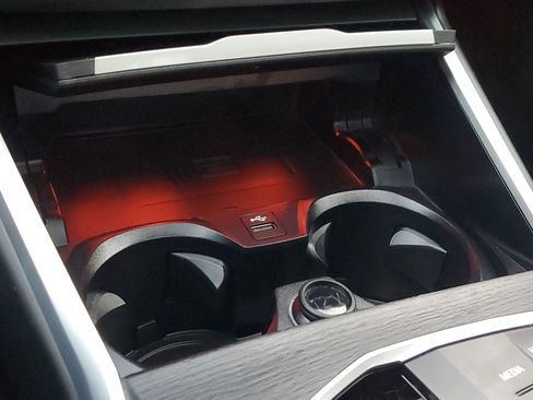 Used 2024 BMW M340i w/ Premium Package image 32