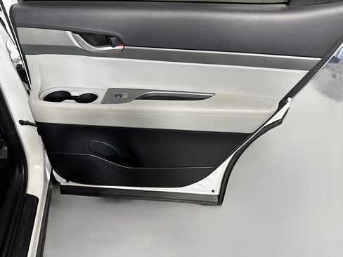 Used 2023 Hyundai Palisade SEL FWD image 28