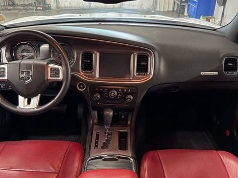 Used 2014 Dodge Charger R/T RWD image 33