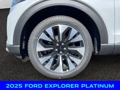 New 2025 Ford Explorer Platinum w/ LUX Leather Package image 14
