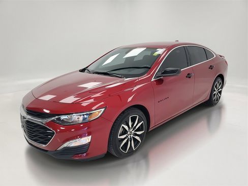 Used 2022 Chevrolet Malibu RS image 3