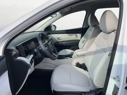 Certified 2026 Hyundai Tucson SE AWD/4WD image 11