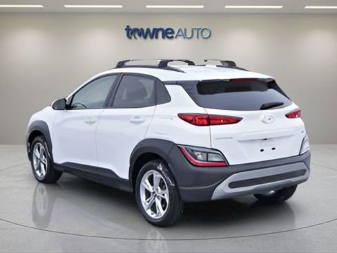 Used 2023 Hyundai Kona SEL image 3