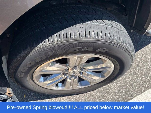 Used 2018 Ford F150 XLT w/ Equipment Group 302A Luxury AWD/4WD image 16