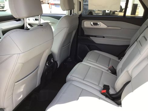 New 2026 Ford Explorer Active image 13