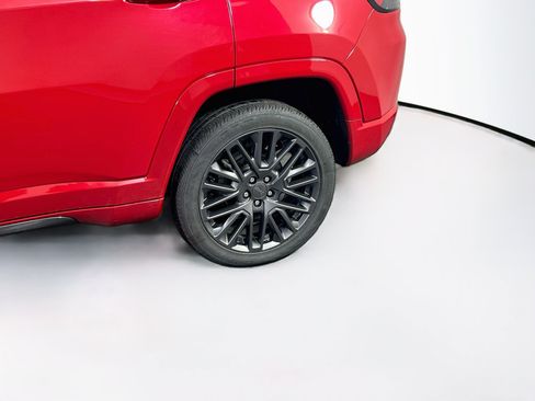 Used 2022 Jeep Compass Limited w/ (RED) Package AWD/4WD image 30