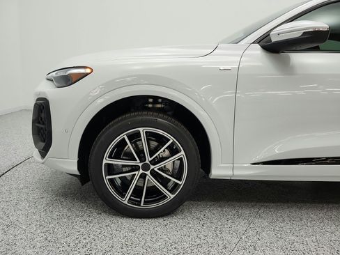 New 2026 Audi Q5 Premium Plus AWD/4WD image 15