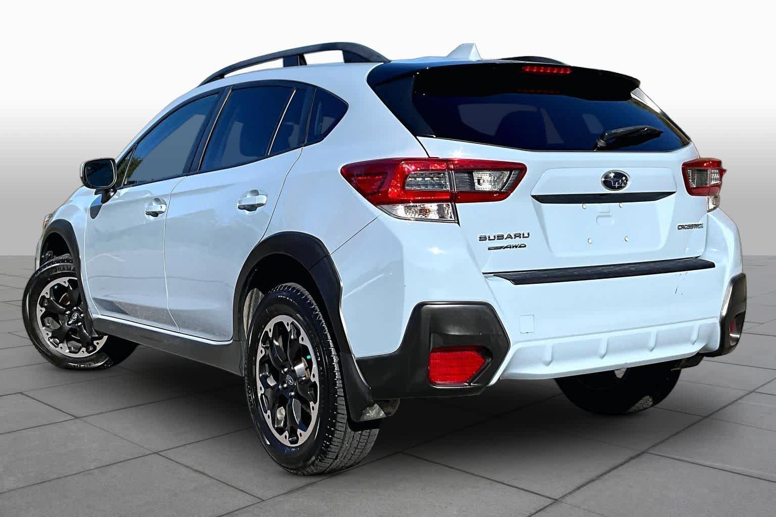 Used 2021 Subaru Crosstrek 2.0i Premium w/ Moonroof Package AWD/4WD image 12