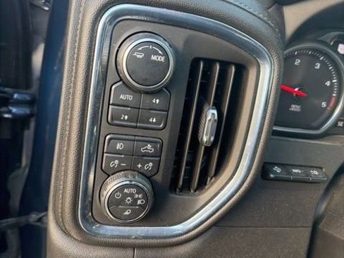 Used 2022 Chevrolet Silverado 2500 High Country w/ Z71 Off-Road Package image 6