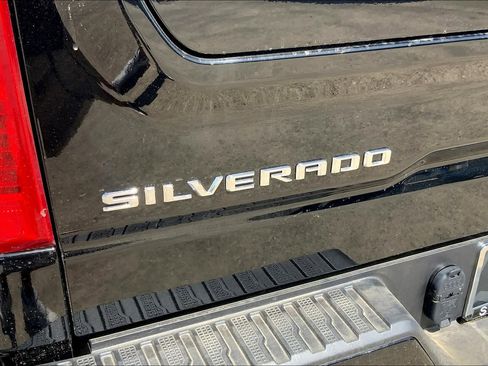 Used 2025 Chevrolet Silverado 1500 Custom RWD image 15