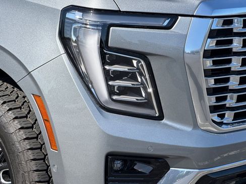 Used 2026 GMC Yukon Denali AWD/4WD image 48