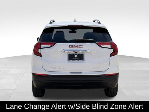 Used 2024 GMC Terrain SLE AWD/4WD image 8