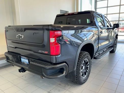 Used 2022 Chevrolet Silverado 1500 ZR2 image 38