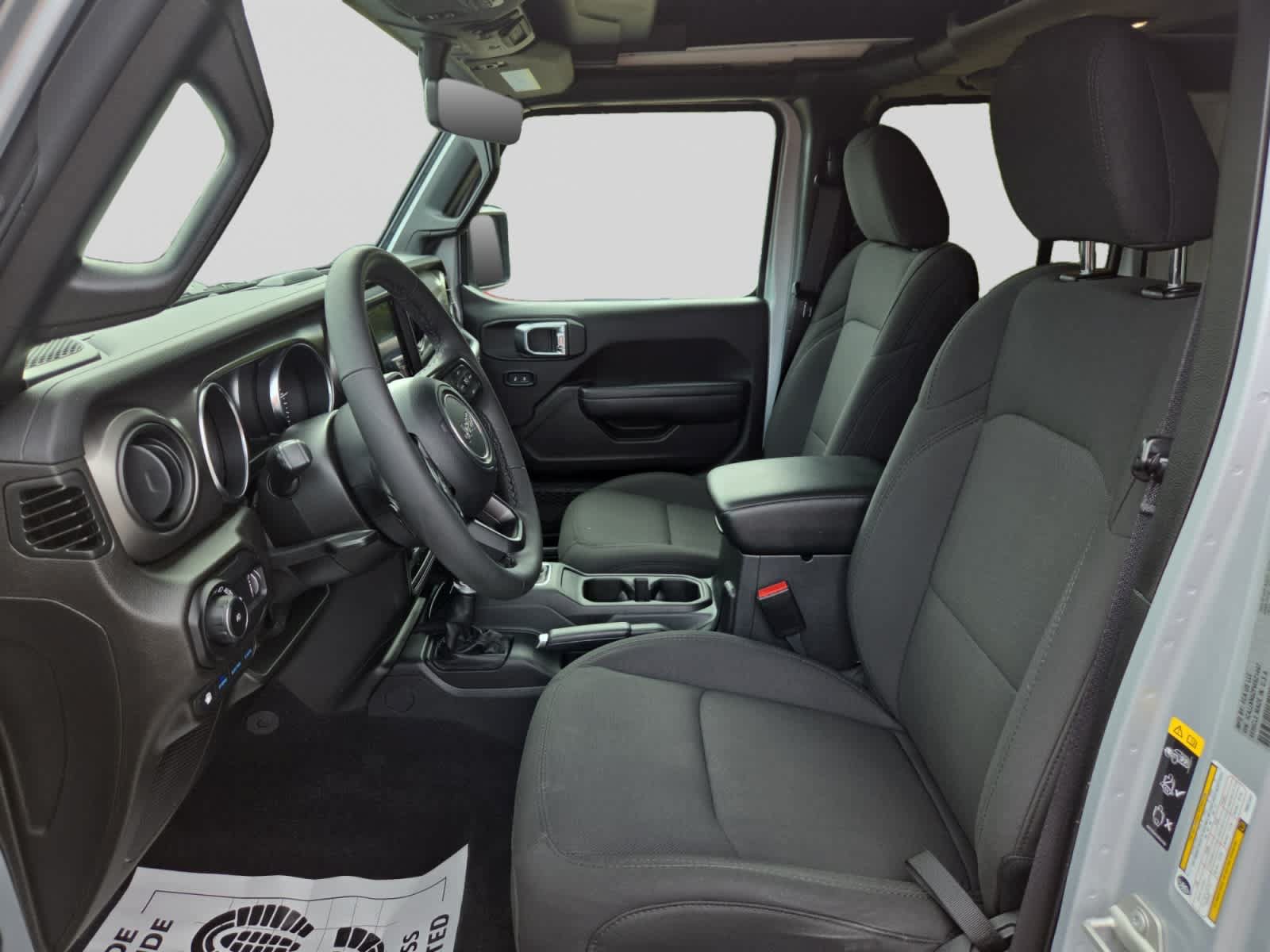 Used 2023 Jeep Wrangler Unlimited w/ Sun & Screen Package AWD/4WD image 10