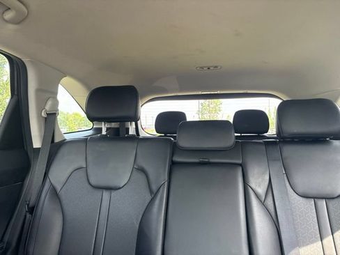 Used 2023 Kia Sorento S FWD image 35