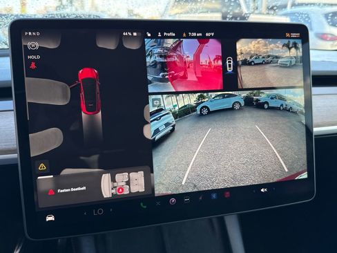 Used 2024 Tesla Model Y Long Range AWD/4WD image 31