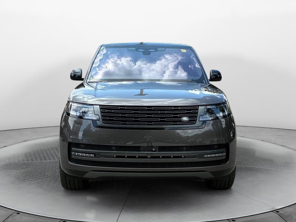 Certified 2022 Land Rover Range Rover Long Wheelbase First Edition AWD/4WD image 2