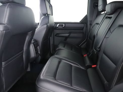 Used 2025 Ford Bronco Outer Banks AWD/4WD image 28