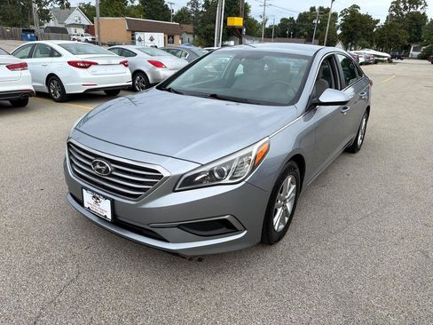 Used 2016 Hyundai Sonata SE FWD image 4