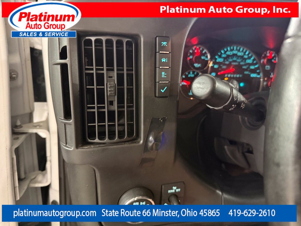 Used 2020 Chevrolet Express 3500 Extended w/ Driver Convenience Package RWD image 21