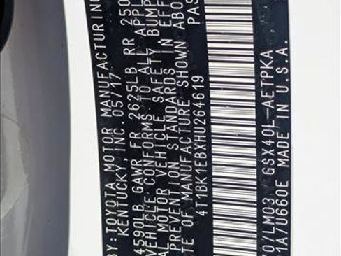 Used 2017 Toyota Avalon Limited image 15