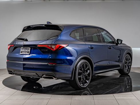 Certified 2022 Acura MDX FWD w/ Technology Package image 5
