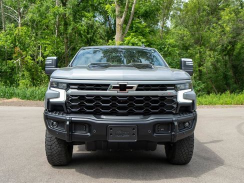 Used 2024 Chevrolet Silverado 1500 ZR2 w/ ZR2 Bison Edition AWD/4WD image 8