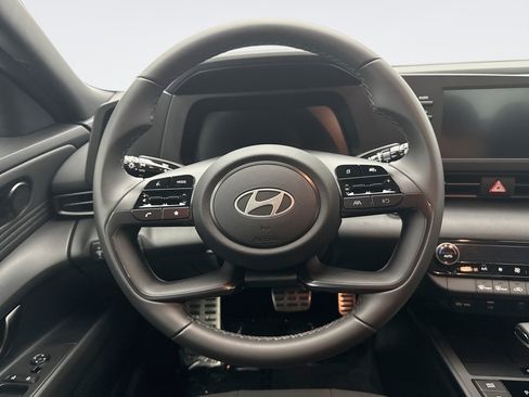 Used 2025 Hyundai Elantra Sport w/ Cargo Package FWD image 12