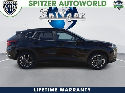 New 2026 Chevrolet Trax LT w/ LT Convenience Package image 9