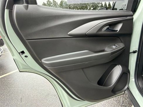 Used 2024 Chevrolet TrailBlazer ACTIV w/ Driver Confidence Package image 21