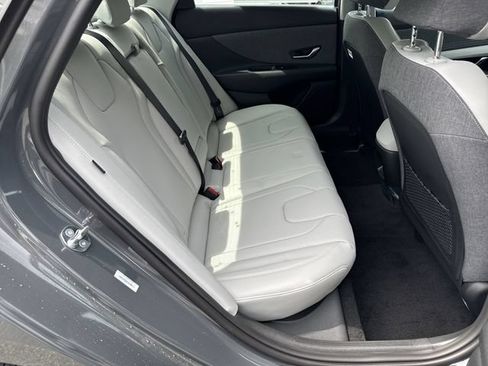 New 2026 Hyundai Elantra Limited FWD image 17