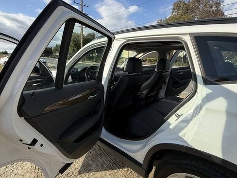 Used 2014 BMW X1 sDrive28i RWD image 9