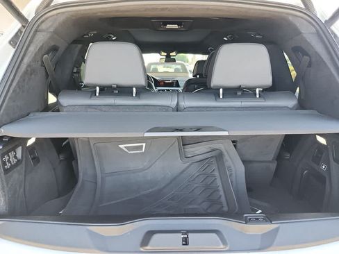 Used 2022 BMW X7 M50i AWD/4WD image 29
