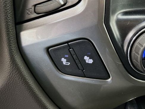 Used 2018 Chevrolet Silverado 1500 LT w/ Midnight Edition image 20