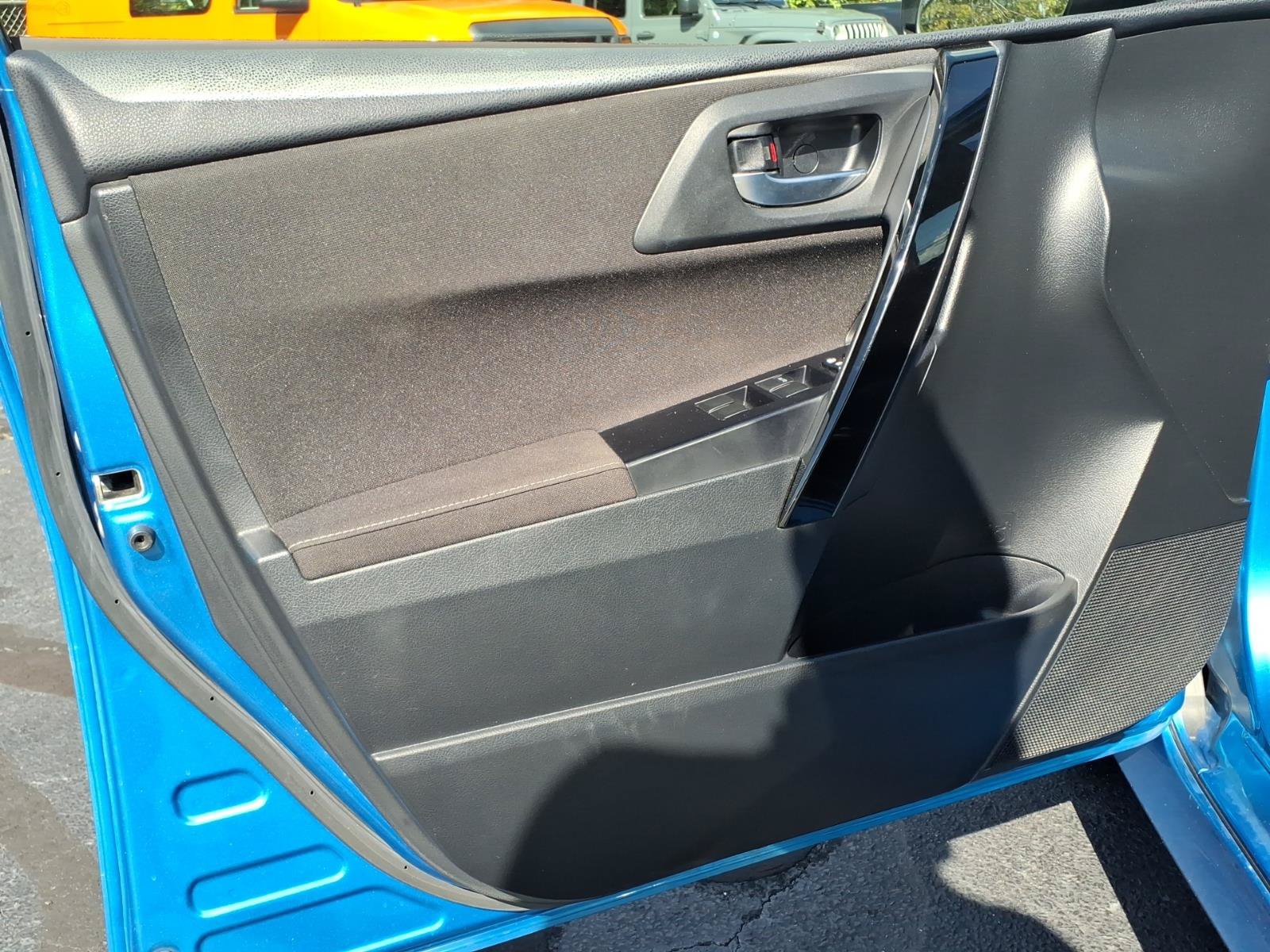 Used 2016 Scion iM FWD image 21