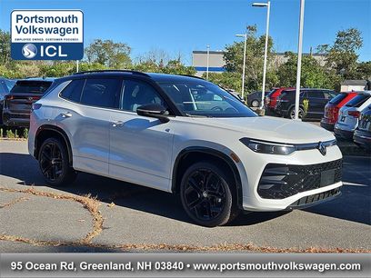 New 2025 Volkswagen Tiguan SE R-Line