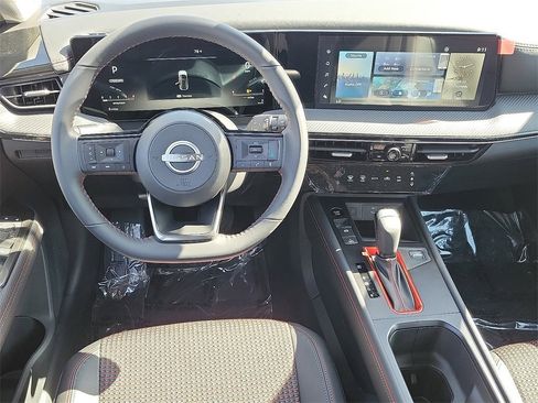 New 2025 Nissan Kicks SR image 5