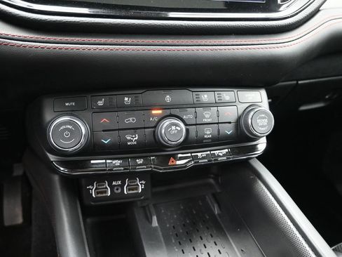Used 2025 Dodge Durango R/T AWD/4WD image 20
