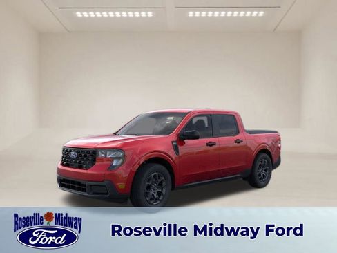 Used 2026 Ford Maverick XLT w/ Equipment Group 301A image 1