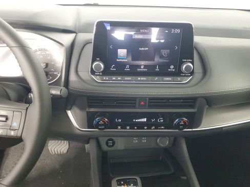 New 2026 Nissan Rogue SV FWD image 16