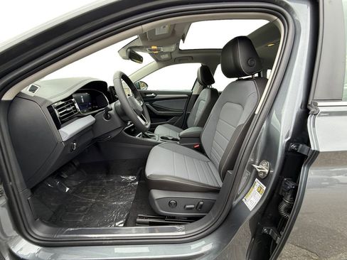 New 2026 Volkswagen Jetta SE image 9