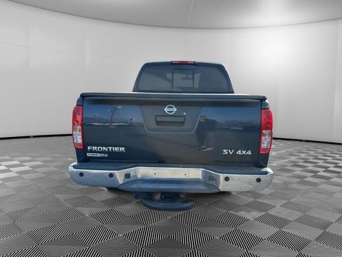 Used 2016 Nissan Frontier SV w/ SV Value Truck Package image 8