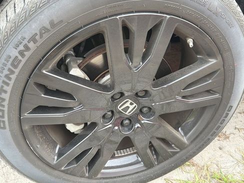 Used 2022 Honda Pilot Black Edition image 5