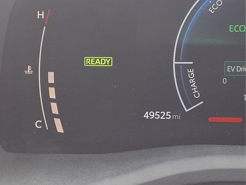 Used 2025 Toyota Camry LE FWD image 23