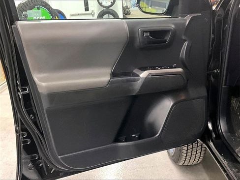 Used 2023 Toyota Tacoma SR5 image 9
