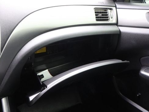 Used 2012 Subaru Forester 2.5X Premium w/ All-Weather Pkg AWD/4WD image 37